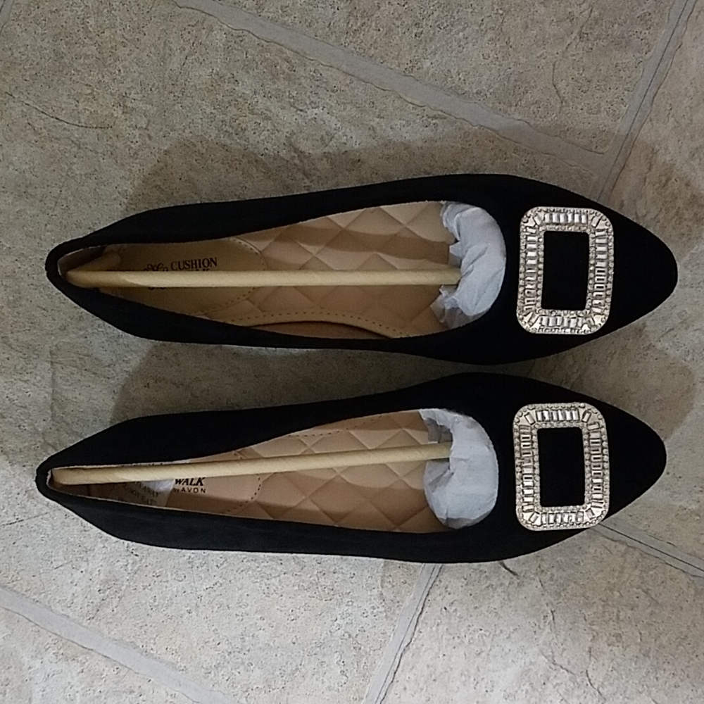 Cushion Walk Flats by Avon Black Size 8